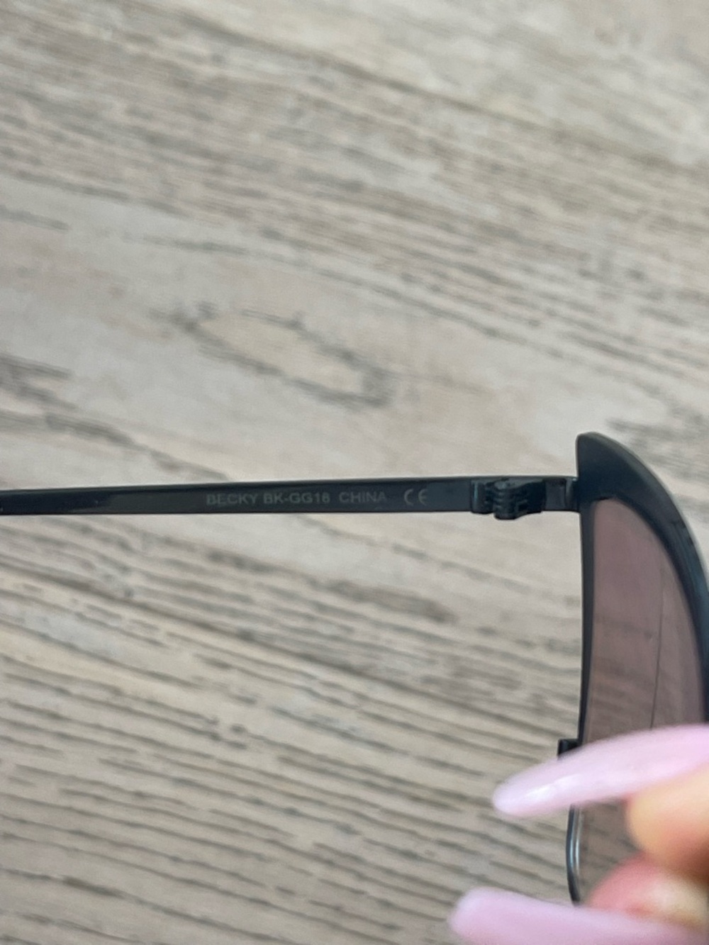 DIFF Eyewear - Becky Sunglasses - Picture 2 of 2
